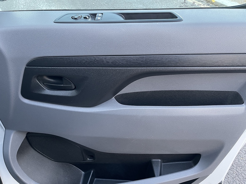 Citroen Dispatch 1.5 BlueHDi 1000 Enterprise M FWD 2 Euro 6 (s/s) 6dr - U540