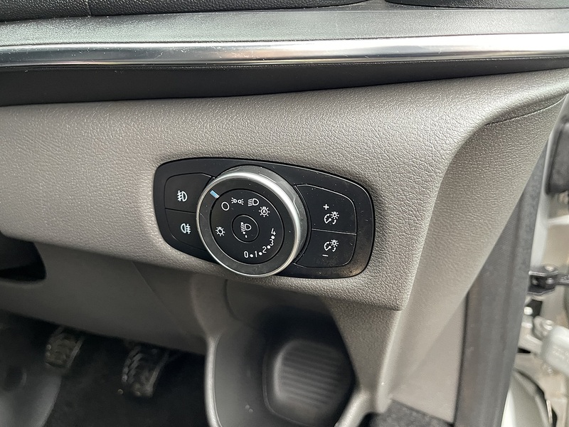 Ford Tourneo Custom 2.0 320 EcoBlue MHEV Titanium L2 Euro 6 (s/s) 5dr - U542