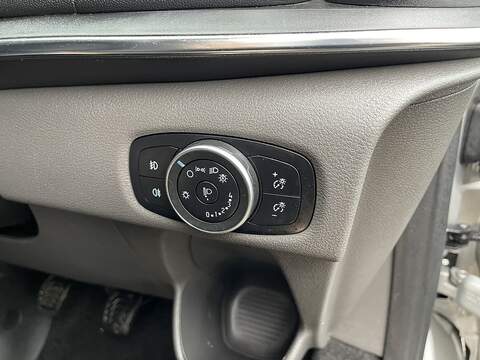 Ford Tourneo Custom 2.0 320 EcoBlue MHEV Titanium L2 Euro 6 (s/s) 5dr - U542