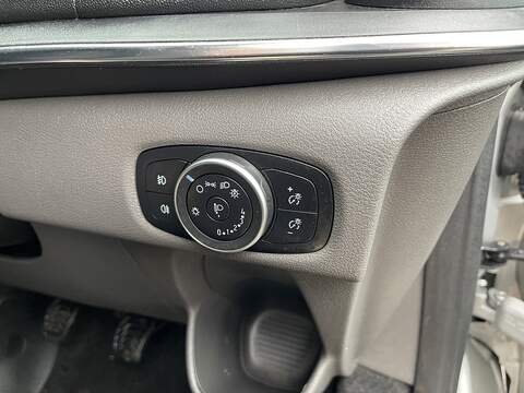 Ford Tourneo Custom 2.0 320 EcoBlue MHEV Titanium L2 Euro 6 (s/s) 5dr - U542