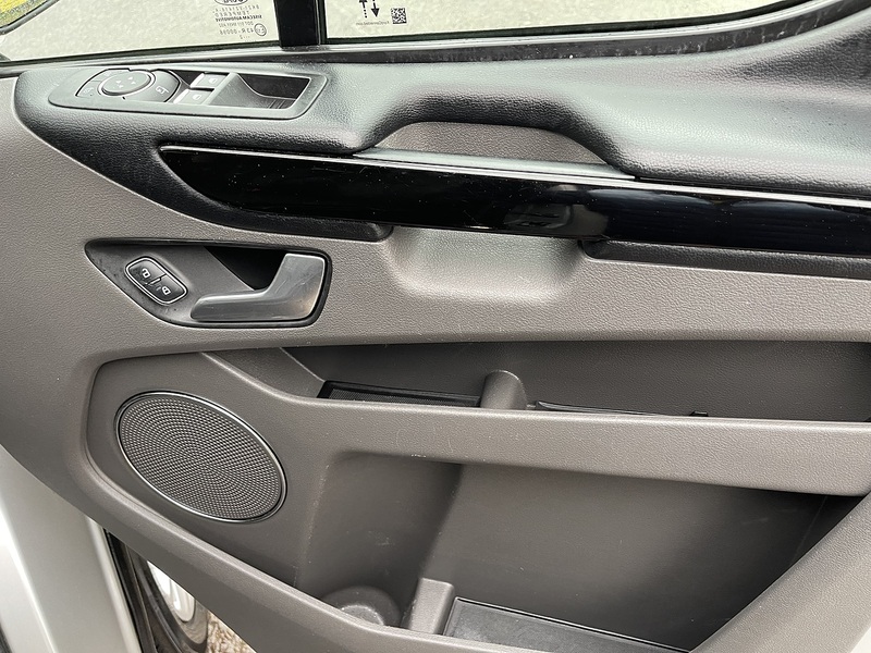 Ford Tourneo Custom 2.0 320 EcoBlue MHEV Titanium L2 Euro 6 (s/s) 5dr - U542