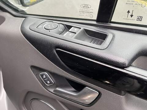 Ford Tourneo Custom 2.0 320 EcoBlue MHEV Titanium L2 Euro 6 (s/s) 5dr - U542