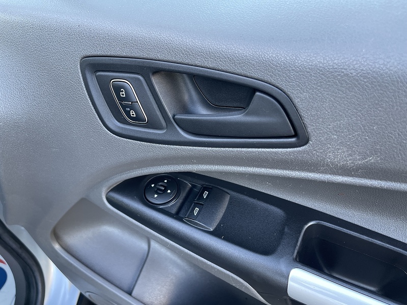 Ford Transit Connect 1.5 200 EcoBlue Trend L1 Euro 6 (s/s) 5dr - U544