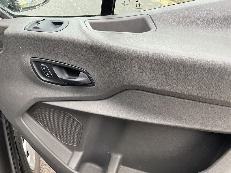 Ford Transit 2.0 350 EcoBlue Trend FWD L3 H2 Euro 6 (s/s) 5dr - U548