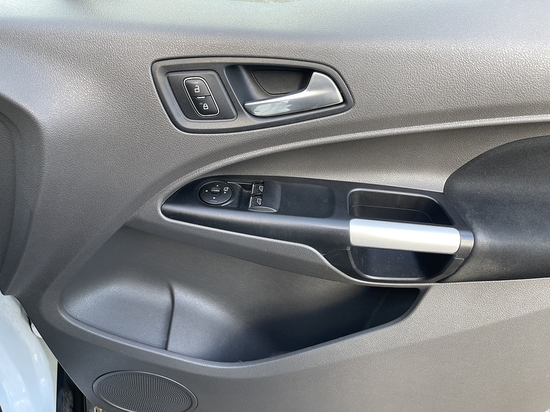 Ford Transit Connect Transit Connect Limited Panel Van 1 Manual Diesel - U549