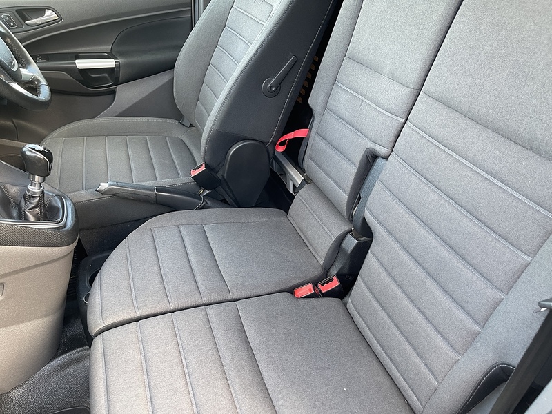 Ford Transit Connect Transit Connect Limited Panel Van 1 Manual Diesel - U549