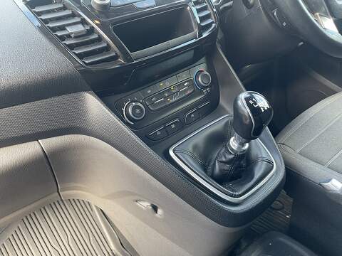 Ford Transit Connect Transit Connect Limited Panel Van 1 Manual Diesel - U549