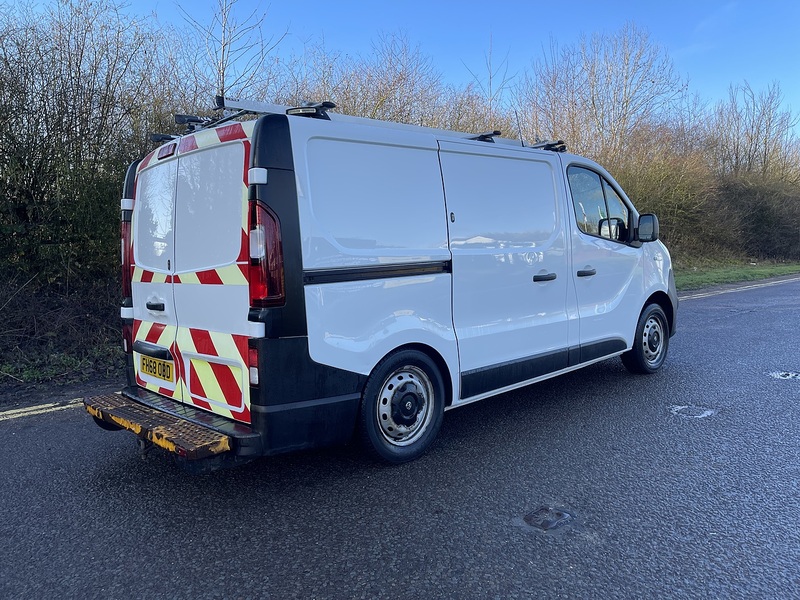 Vauxhall Vivaro 1.6 CDTi 2900 L1 H1 Euro 6 (s/s) 5dr - U551