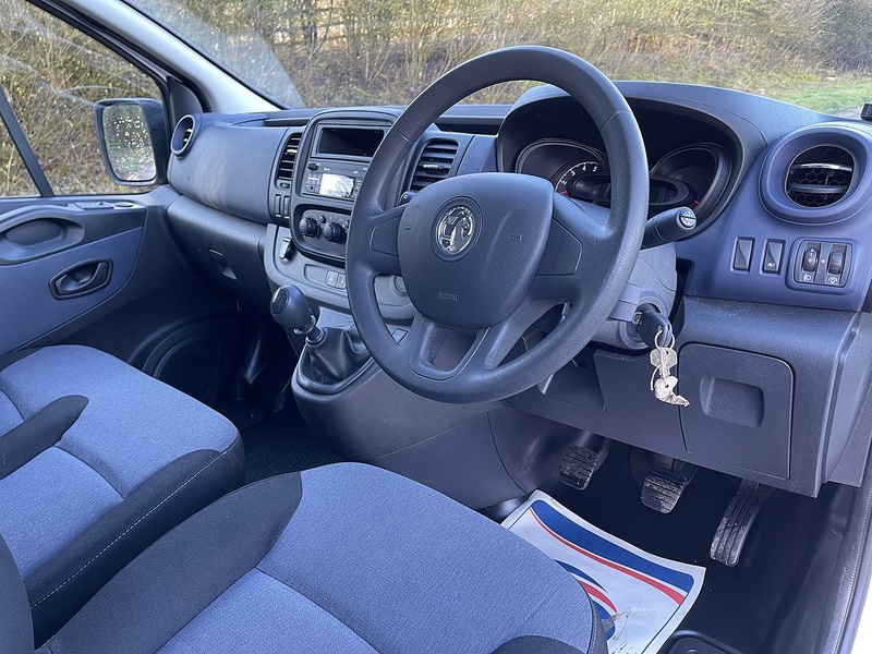 Vauxhall Vivaro 1.6 CDTi 2900 L1 H1 Euro 6 (s/s) 5dr - U551
