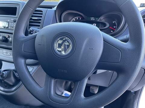 Vauxhall Vivaro 1.6 CDTi 2900 L1 H1 Euro 6 (s/s) 5dr - U551