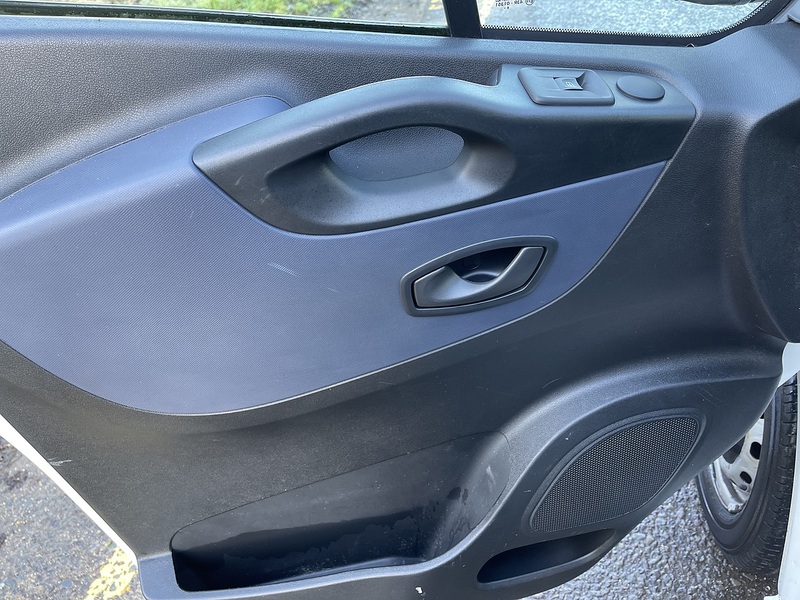 Vauxhall Vivaro 1.6 CDTi 2900 L1 H1 Euro 6 (s/s) 5dr - U551