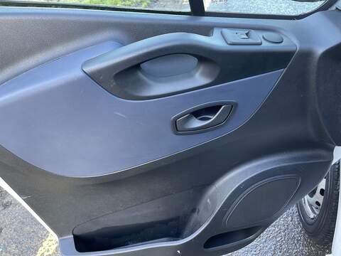 Vauxhall Vivaro 1.6 CDTi 2900 L1 H1 Euro 6 (s/s) 5dr - U551