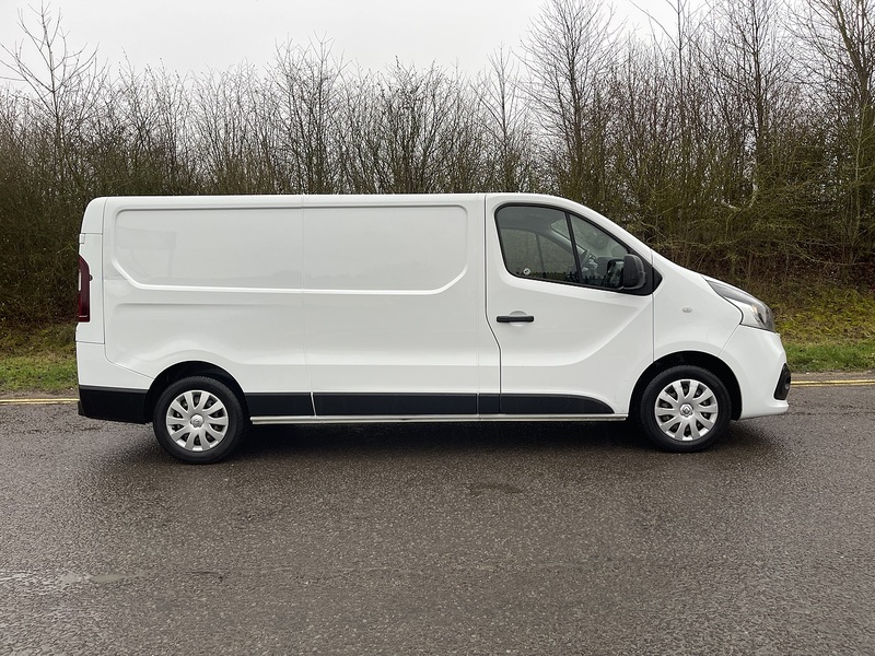 Renault Trafic 1.6 dCi 29 Business+ LWB Standard Roof Euro 6 5dr - U553