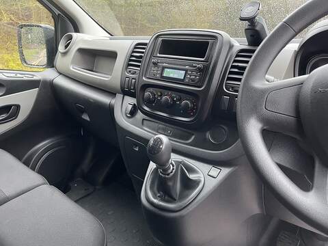 Renault Trafic 1.6 dCi 29 Business+ LWB Standard Roof Euro 6 5dr - U553