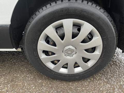 Renault Trafic 1.6 dCi 29 Business+ LWB Standard Roof Euro 6 5dr - U553