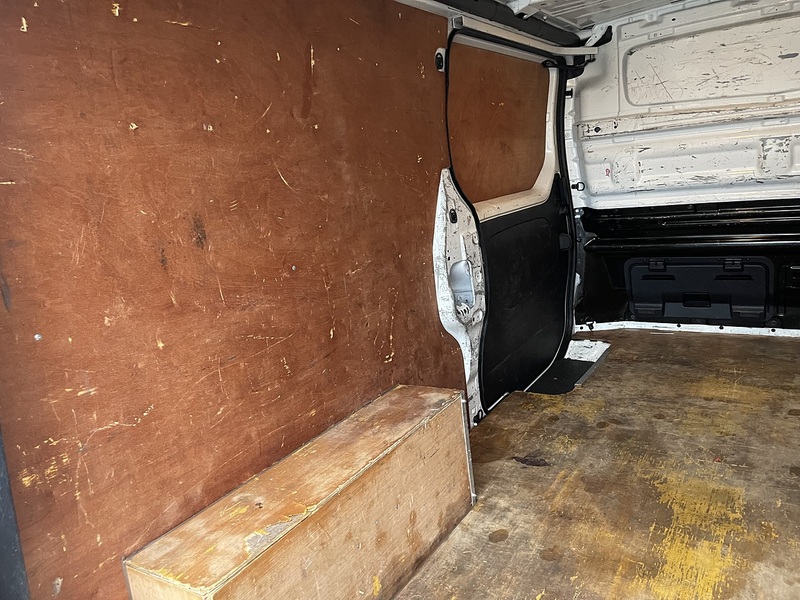 Renault Trafic 1.6 dCi 29 Business+ LWB Standard Roof Euro 6 5dr - U553