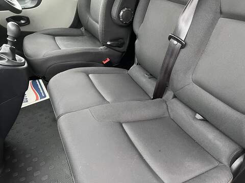 Renault Trafic 1.6 dCi 29 Business+ LWB Standard Roof Euro 6 5dr - U553