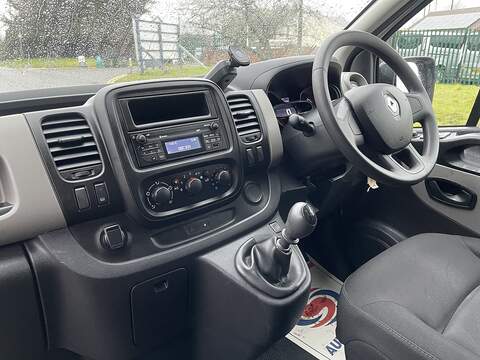 Renault Trafic 1.6 dCi 29 Business+ LWB Standard Roof Euro 6 5dr - U553