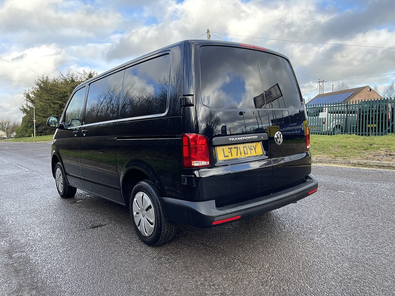 Volkswagen Transporter 2.0 TDI T28 Startline FWD SWB Euro 6 (s/s) 5dr - U557