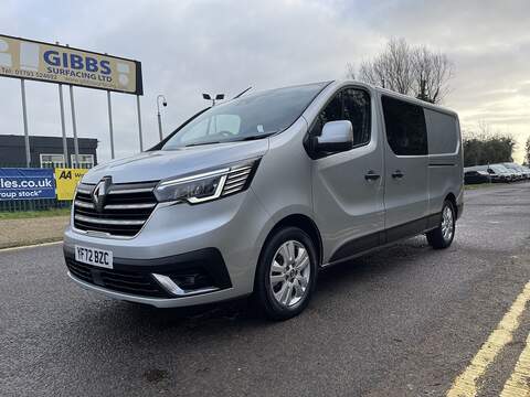 Renault Trafic 2.0 dCi Blue LL30 Sport Crew Van L2 H1 Euro 6 (s/s) 6dr - U560