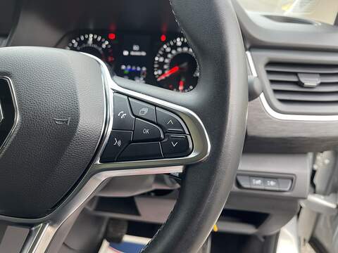 Renault Trafic 2.0 dCi Blue LL30 Sport Crew Van L2 H1 Euro 6 (s/s) 6dr - U560