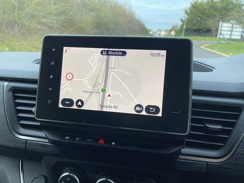 Renault Trafic 2.0 dCi Blue LL30 Sport Crew Van L2 H1 Euro 6 (s/s) 6dr - U560