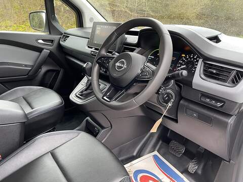 Nissan Townstar 45kWh Acenta Auto L1 6dr - U563
