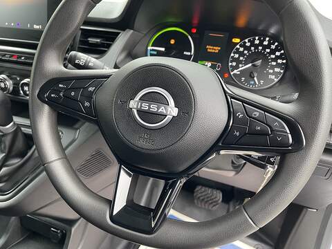 Nissan Townstar 45kWh Acenta Auto L1 6dr - U563