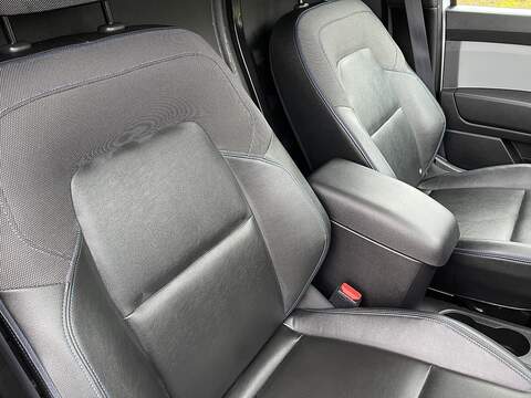 Nissan Townstar 45kWh Acenta Auto L1 6dr - U563