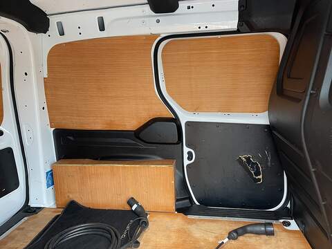 Nissan Townstar 45kWh Acenta Auto L1 6dr - U563