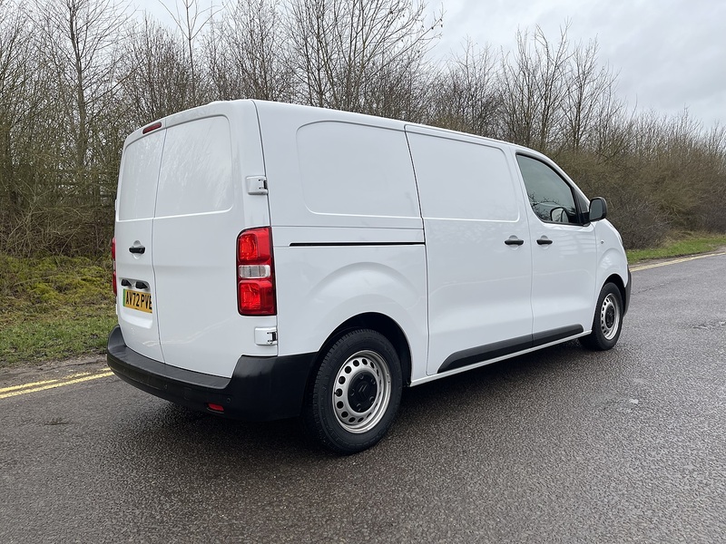 Citroen e-Dispatch e 1000 75kWh Enterprise Pro M Auto MWB 6dr (7.4kW Charger) - U565