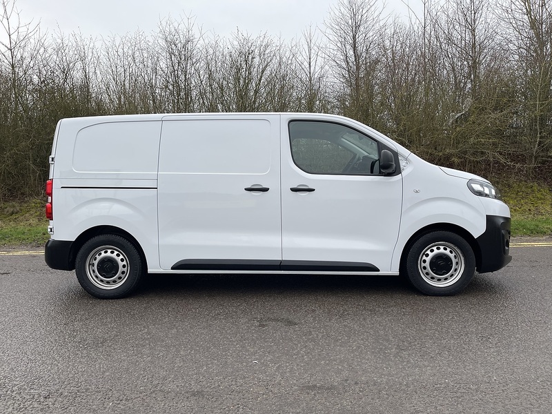 Citroen e-Dispatch e 1000 75kWh Enterprise Pro M Auto MWB 6dr (7.4kW Charger) - U565