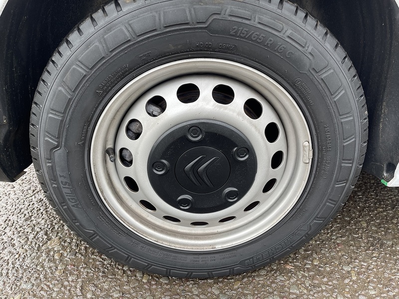 Citroen e-Dispatch e 1000 75kWh Enterprise Pro M Auto MWB 6dr (7.4kW Charger) - U565