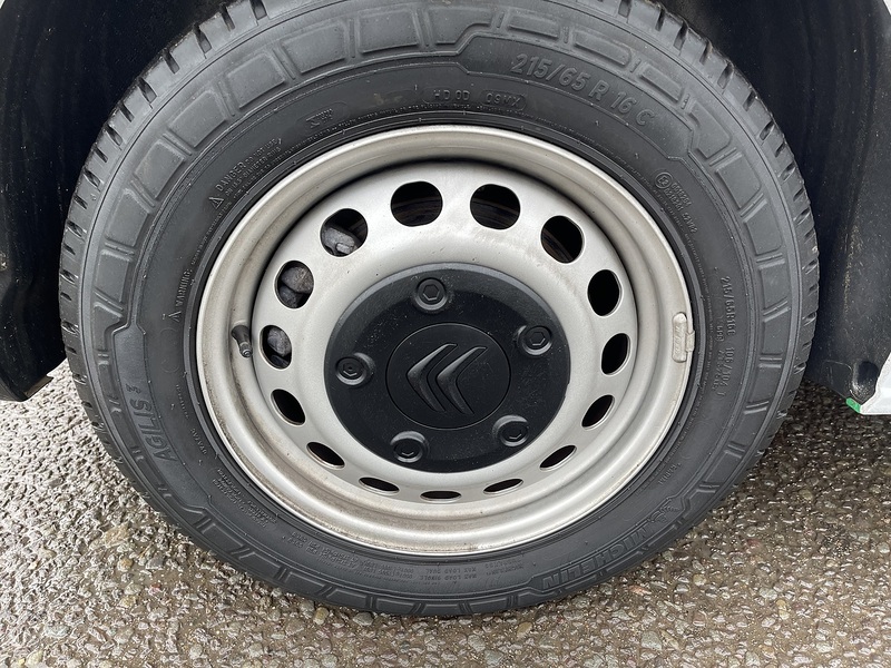 Citroen e-Dispatch e 1000 75kWh Enterprise Pro M Auto MWB 6dr (7.4kW Charger) - U565