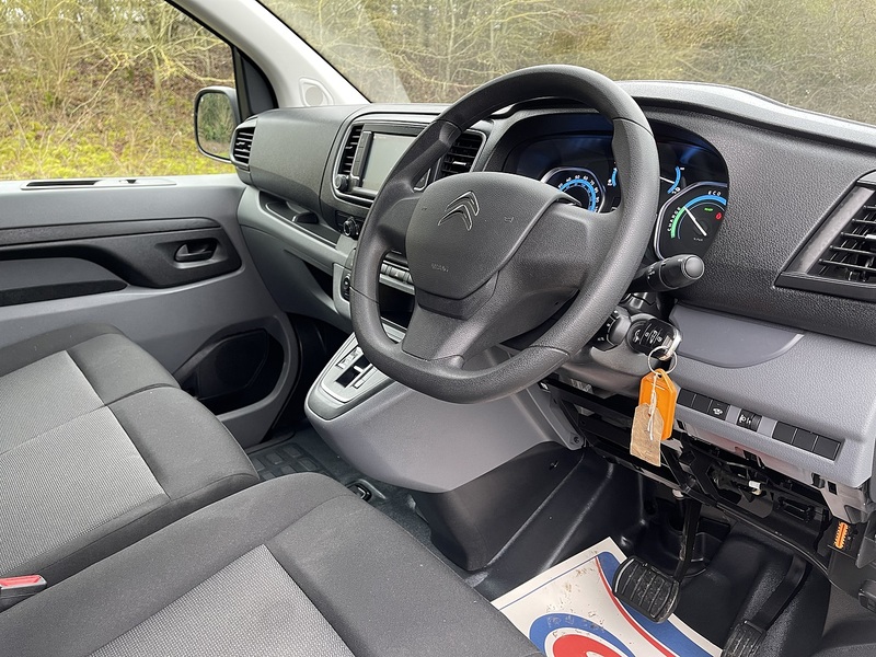 Citroen e-Dispatch e 1000 75kWh Enterprise Pro M Auto MWB 6dr (7.4kW Charger) - U565