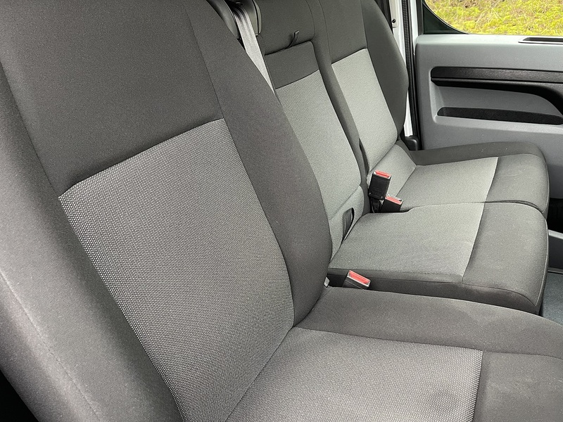 Citroen e-Dispatch e 1000 75kWh Enterprise Pro M Auto MWB 6dr (7.4kW Charger) - U565