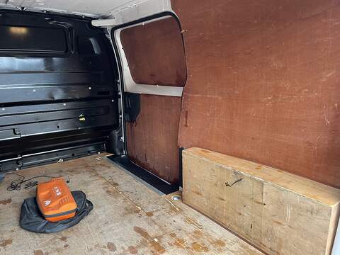 Citroen e-Dispatch e 1000 75kWh Enterprise Pro M Auto MWB 6dr (7.4kW Charger) - U565