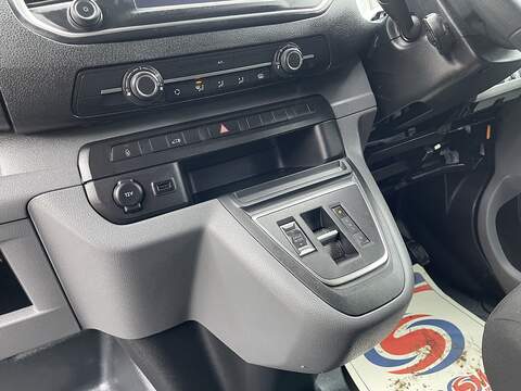 Citroen e-Dispatch e 1000 75kWh Enterprise Pro M Auto MWB 6dr (7.4kW Charger) - U565