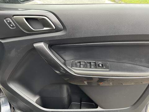 Ford Ranger 2.0 EcoBlue Wildtrak Auto 4WD Euro 6 (s/s) 4dr - U570