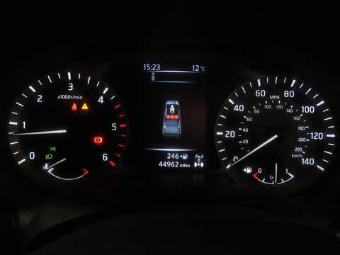 Nissan Navara 2.3 dCi Acenta 4WD Euro 6 (s/s) 4dr - U571