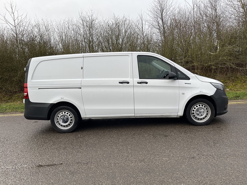 Mercedes-Benz eVito 116 e 66kWh Progressive Auto FWD L2 6dr (LWB) - U574