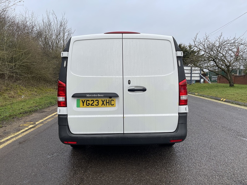 Mercedes-Benz eVito 116 e 66kWh Progressive Auto FWD L2 6dr (LWB) - U574