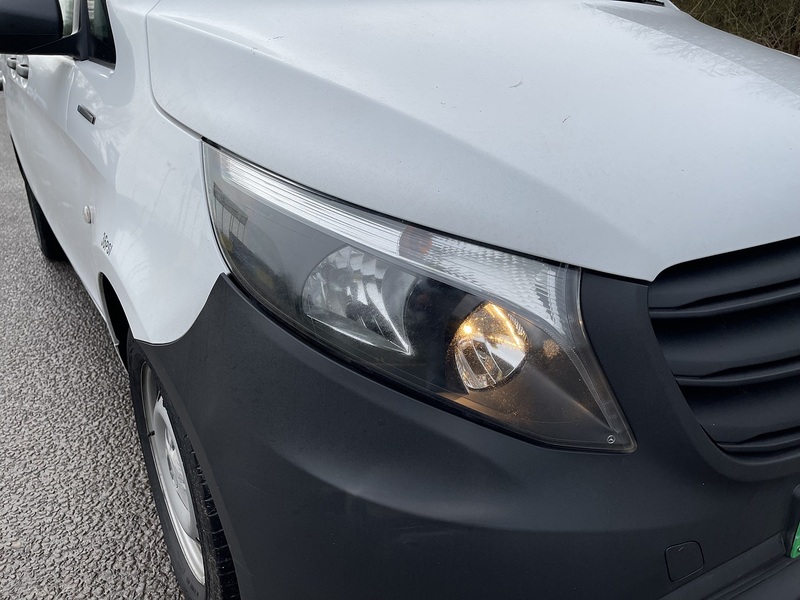 Mercedes-Benz eVito 116 e 66kWh Progressive Auto FWD L2 6dr (LWB) - U574