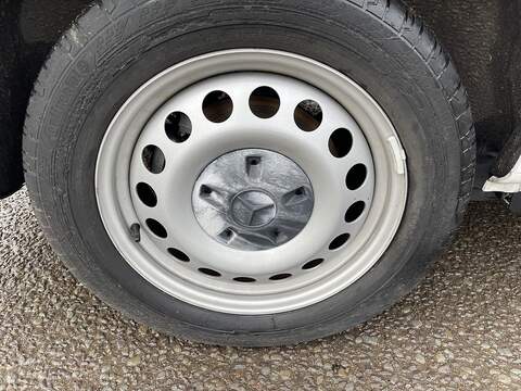 Mercedes-Benz eVito 116 e 66kWh Progressive Auto FWD L2 6dr (LWB) - U574