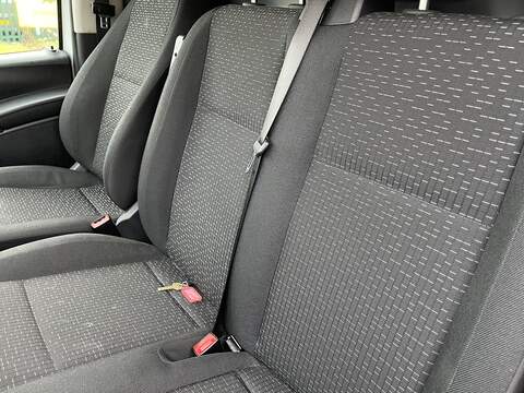 Mercedes-Benz eVito 116 e 66kWh Progressive Auto FWD L2 6dr (LWB) - U574