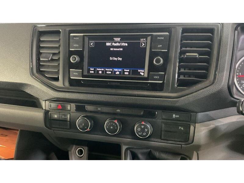 Volkswagen Crafter 2.0 TDI CR35 Trendline FWD LWB High Roof Euro 6 (s/s) 5dr - U576