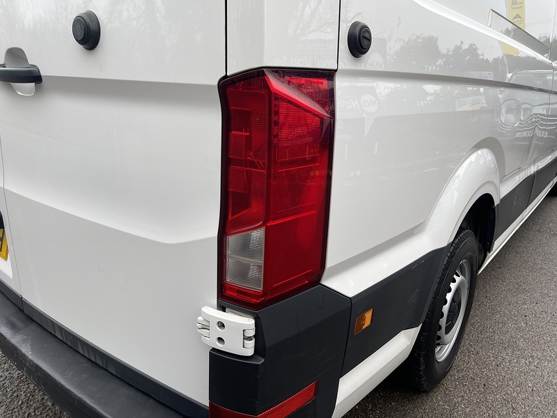 Volkswagen Crafter 2.0 TDI CR35 Trendline FWD LWB High Roof Euro 6 (s/s) 5dr - U576
