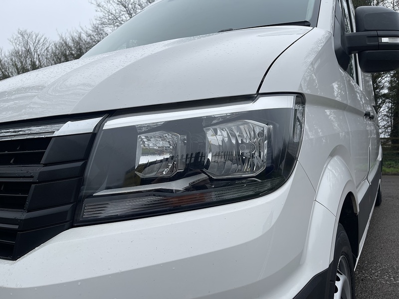 Volkswagen Crafter 2.0 TDI CR35 Trendline FWD LWB High Roof Euro 6 (s/s) 5dr - U576