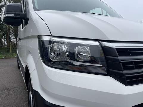Volkswagen Crafter 2.0 TDI CR35 Trendline FWD LWB High Roof Euro 6 (s/s) 5dr - U576
