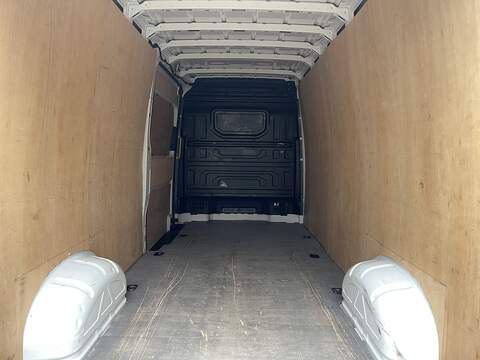 Volkswagen Crafter 2.0 TDI CR35 Trendline FWD LWB High Roof Euro 6 (s/s) 5dr - U576